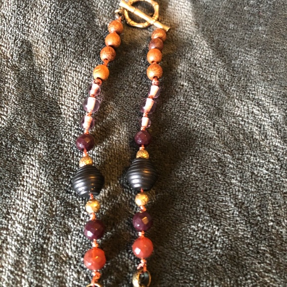 Beautiful Medallion Necklace from Korea - Picture 4 of 6